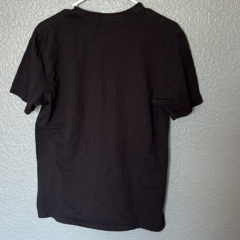 Stranger Things Hellfire Club Graphic Tee size medium short sleeve - Picture 4 of 5